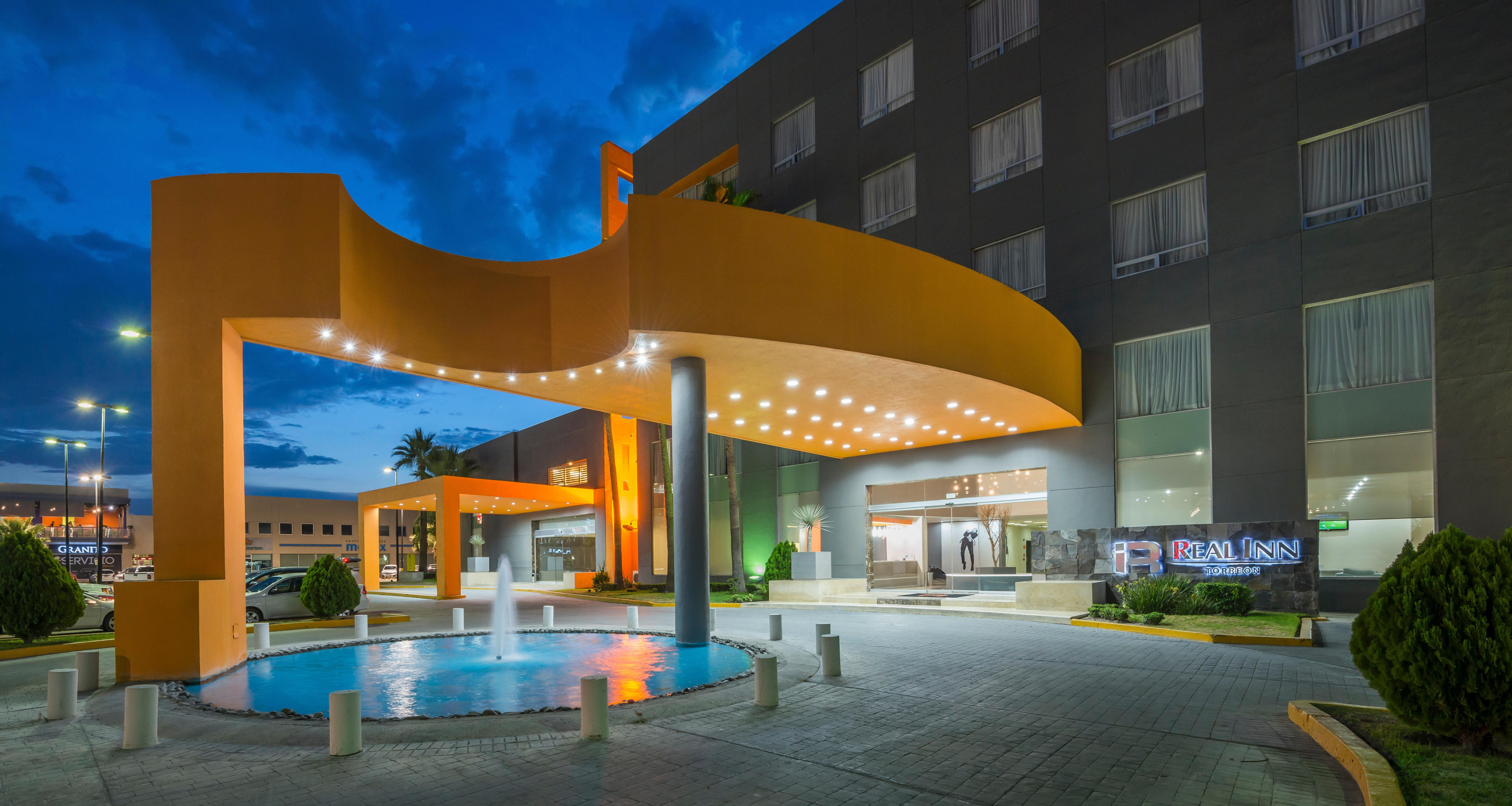 Real Inn Торреон Экстерьер фото