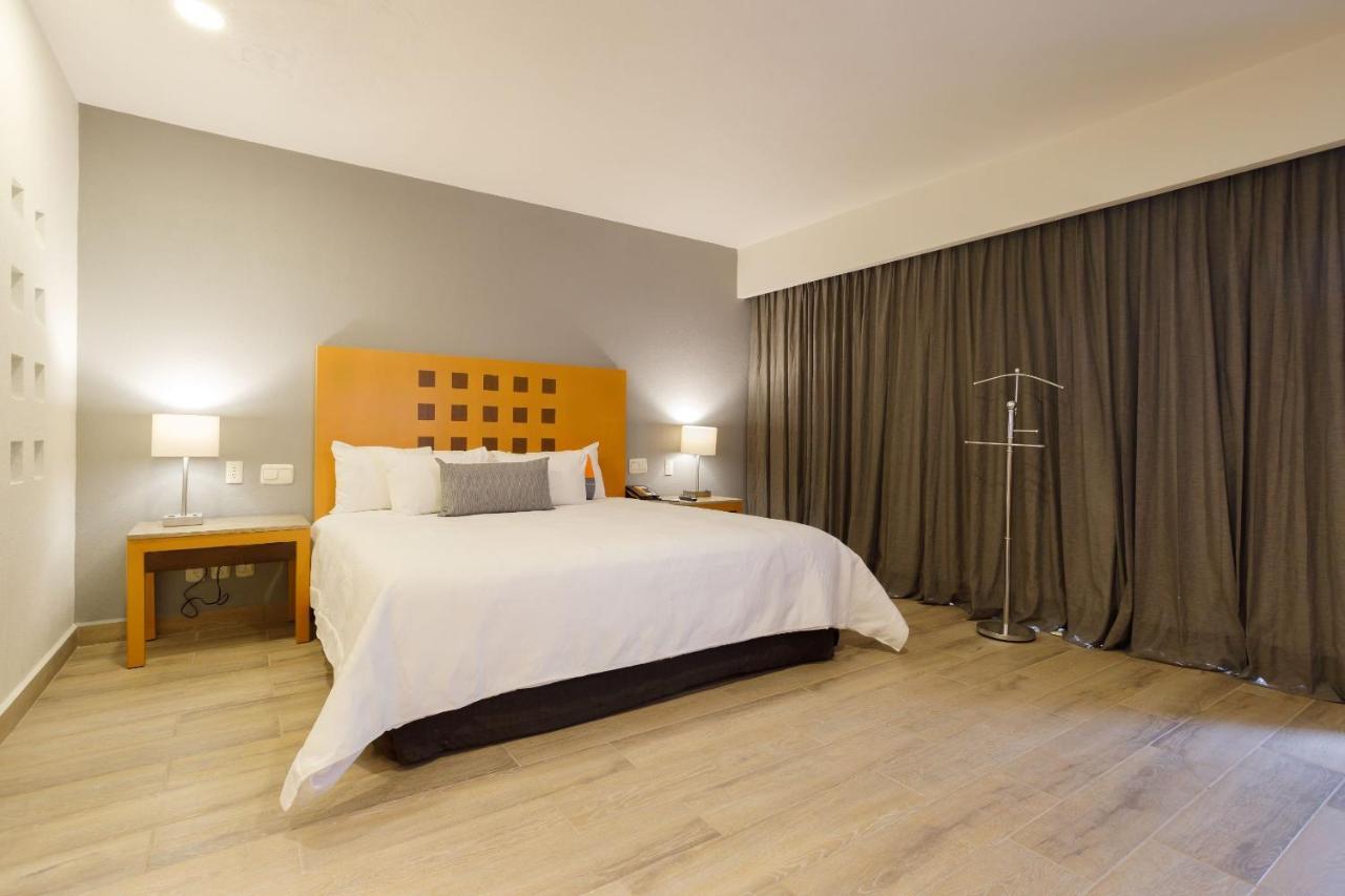 Real Inn Торреон Экстерьер фото