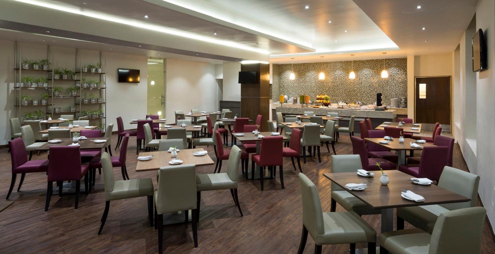 Real Inn Торреон Экстерьер фото